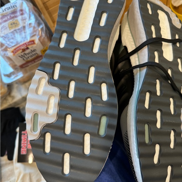 Men’s Adidas X_PLRBOOST ID 9435 sneakers size 11 US - Picture 4 of 9